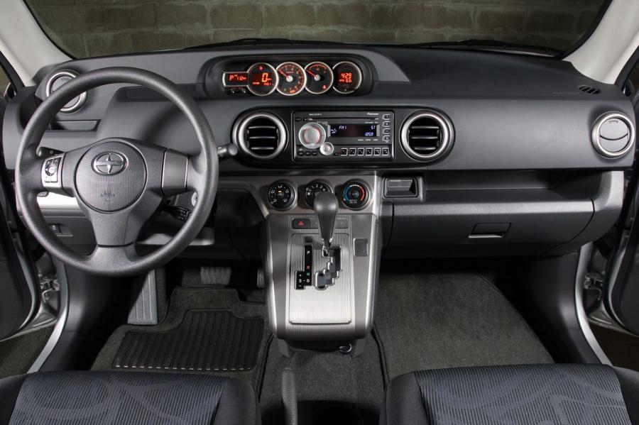  Scion xB 2011 года  (фото 33 из 58)